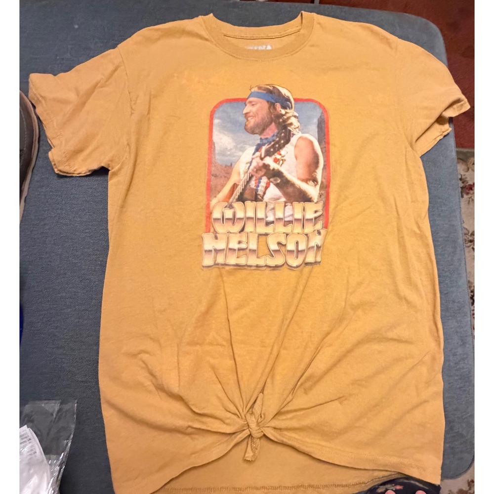 Willie Nelson Graphic T-Shirt Mustard Yellow Front Knot GINA Girls In Action M - Picture 1 of 4